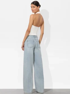 AMAZING JEAN