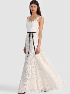 CALLA LACE MAXI DRESS