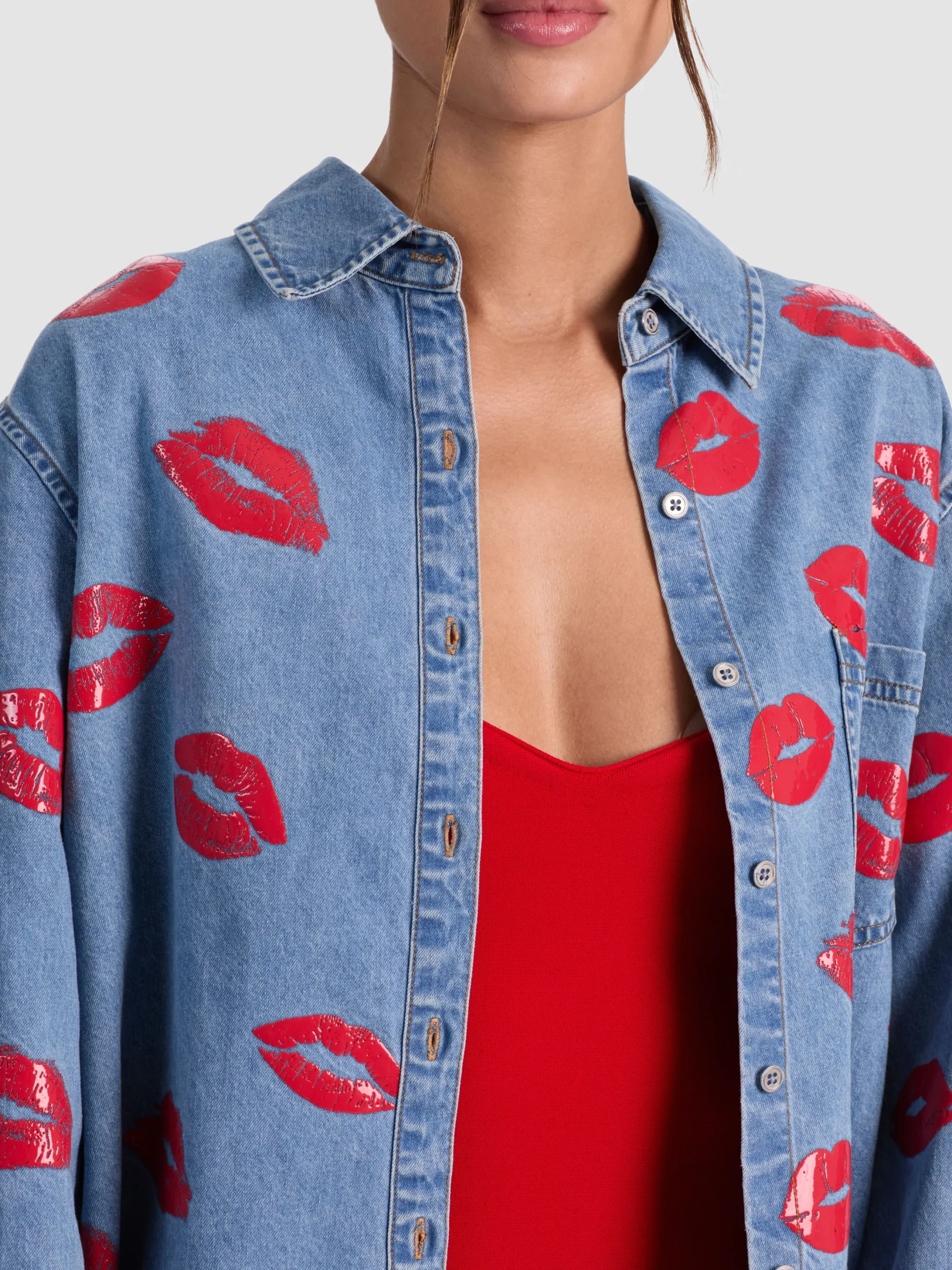 FINELY OVERSIZED BUTTON DOWN